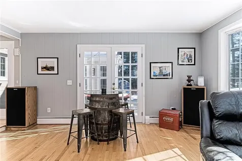 170 Medford Street Warwick RI 02889