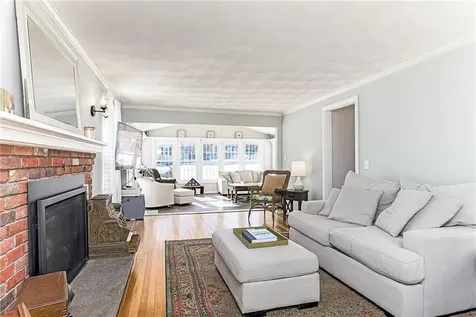 170 Medford Street Warwick RI 02889