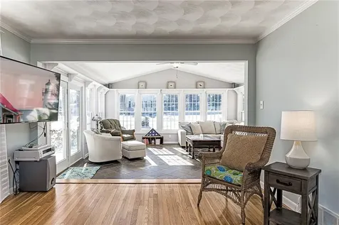 170 Medford Street Warwick RI 02889