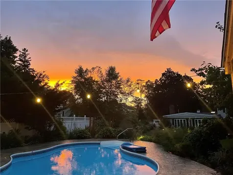 170 Medford Street Warwick RI 02889