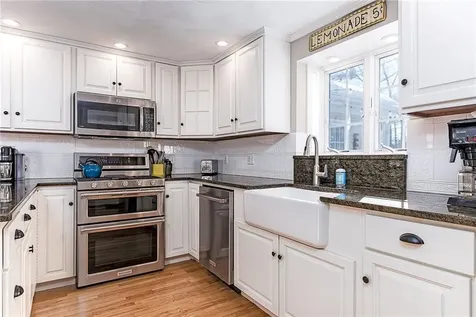 170 Medford Street Warwick RI 02889