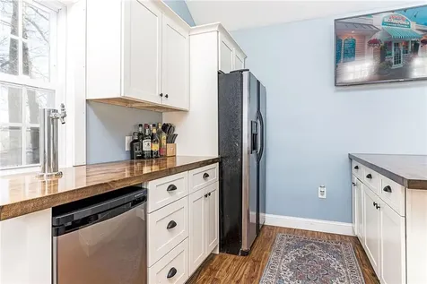 170 Medford Street Warwick RI 02889