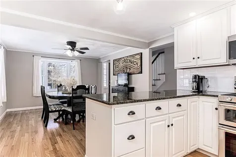 170 Medford Street Warwick RI 02889