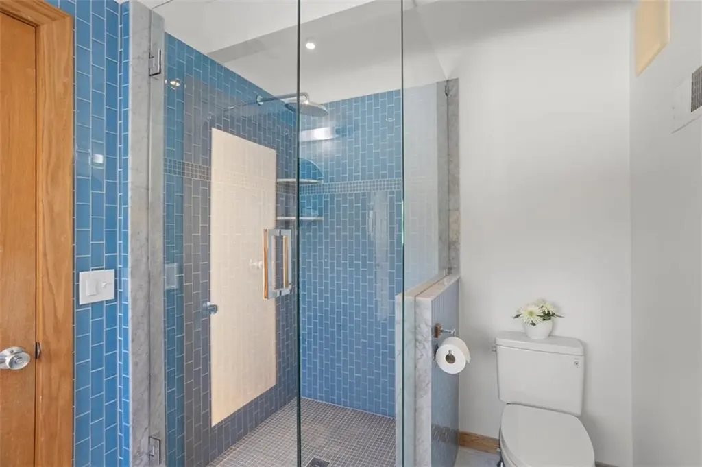 26 Roosevelt Drive Bristol RI 02809