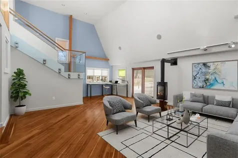 26 Roosevelt Drive Bristol RI 02809