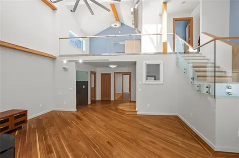 26 Roosevelt Drive Bristol RI 02809