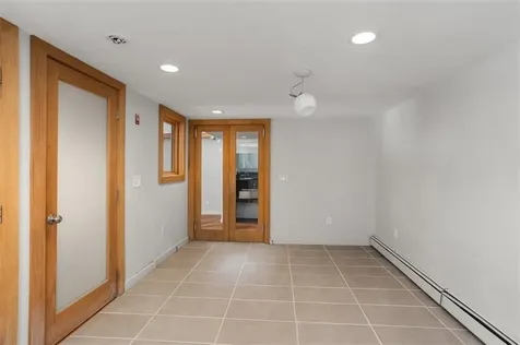 26 Roosevelt Drive Bristol RI 02809