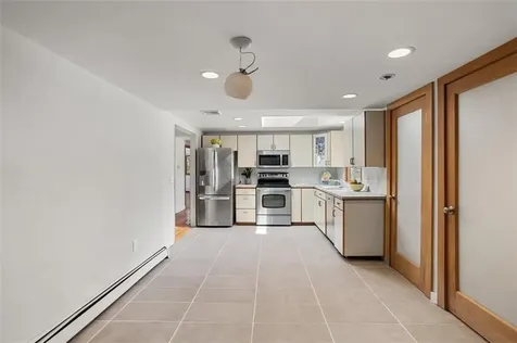 26 Roosevelt Drive Bristol RI 02809