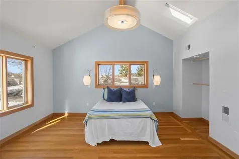 26 Roosevelt Drive Bristol RI 02809