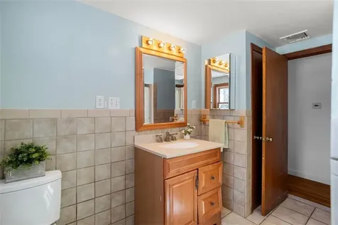 26 Roosevelt Drive Bristol RI 02809