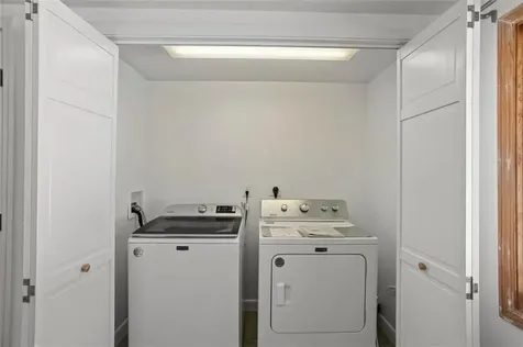 26 Roosevelt Drive Bristol RI 02809