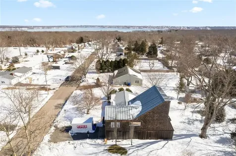 26 Roosevelt Drive Bristol RI 02809