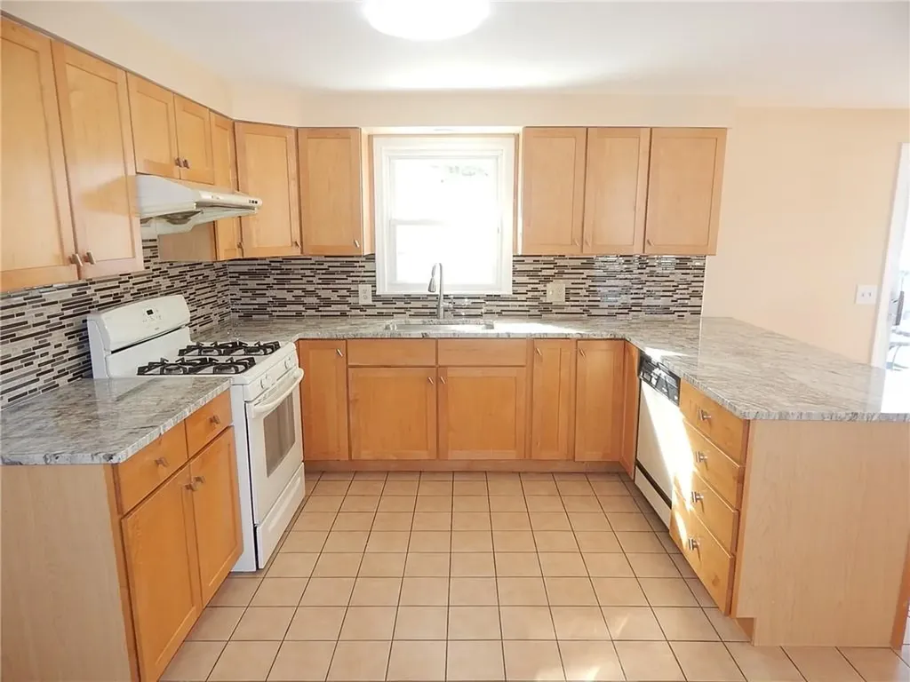 129 Vallette Street Cranston RI 02920