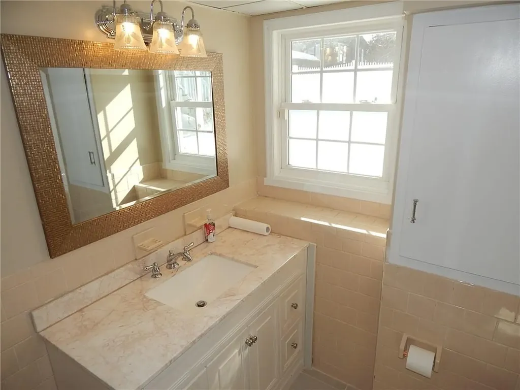 129 Vallette Street Cranston RI 02920