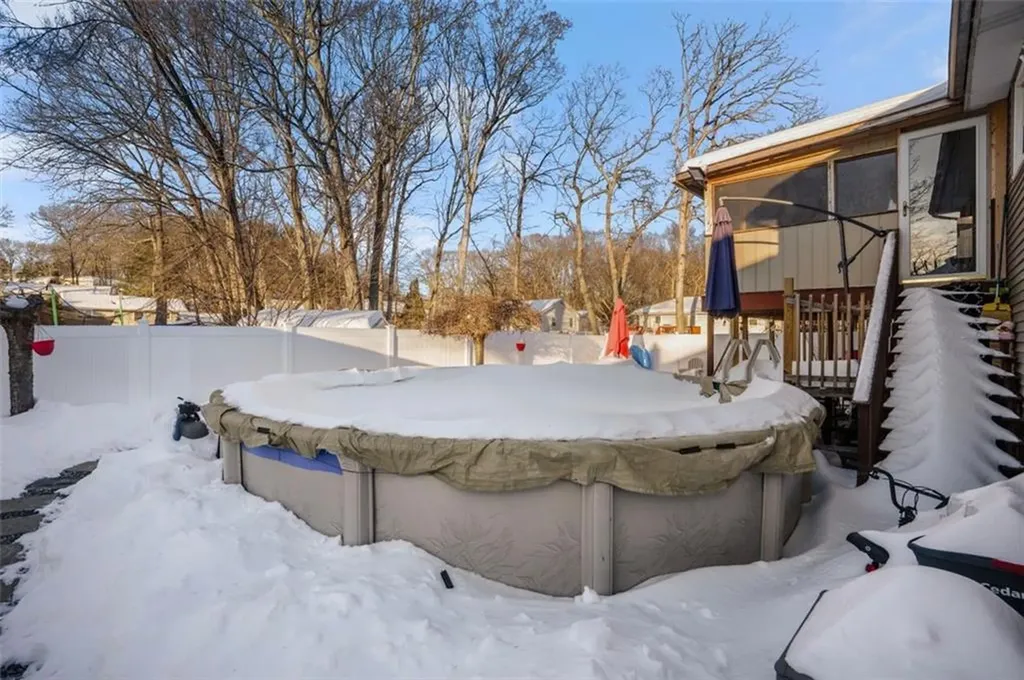 3 Vineland Avenue North Providence RI 02911