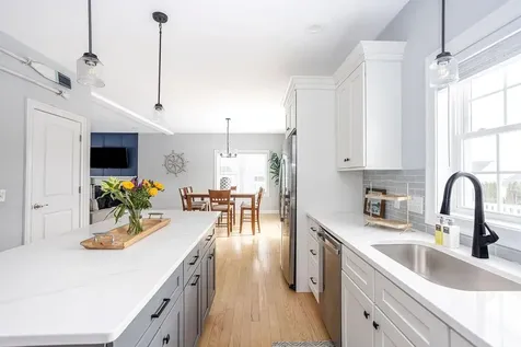 142 Ferreira Avenue Portsmouth RI 02871