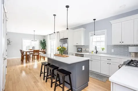 142 Ferreira Avenue Portsmouth RI 02871