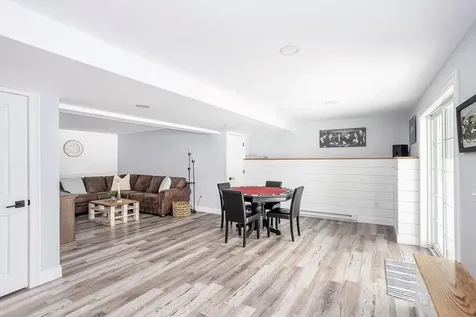 142 Ferreira Avenue Portsmouth RI 02871