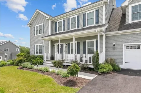 142 Ferreira Avenue Portsmouth RI 02871