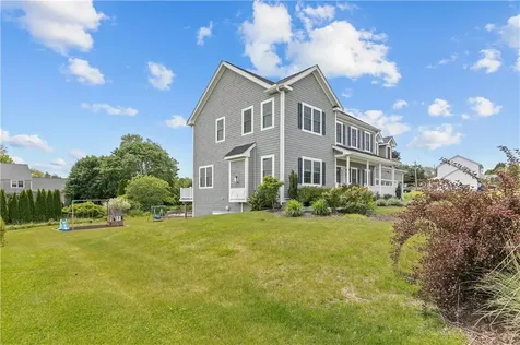 142 Ferreira Avenue Portsmouth RI 02871