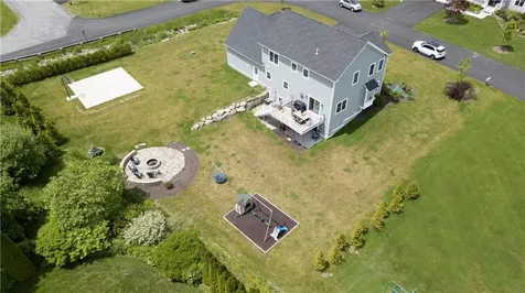 142 Ferreira Avenue Portsmouth RI 02871