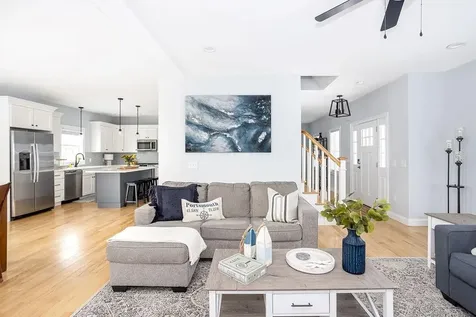 142 Ferreira Avenue Portsmouth RI 02871