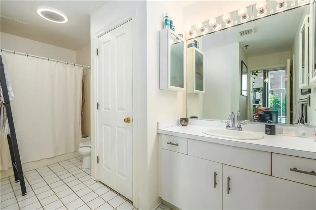 385 Westminster Street Providence RI 02903