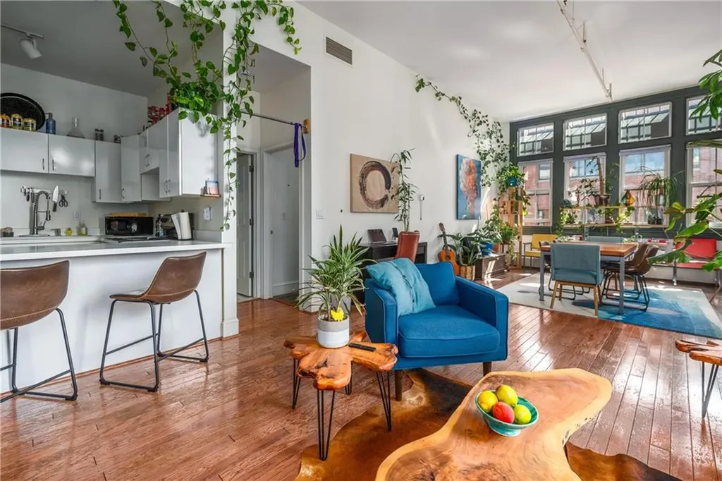 385 Westminster Street Providence RI 02903