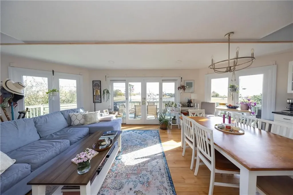 7 Elgin Street Warwick RI 02889