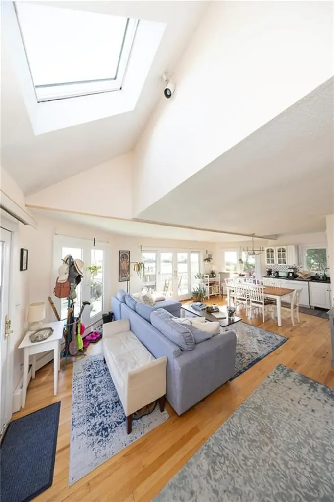 7 Elgin Street Warwick RI 02889