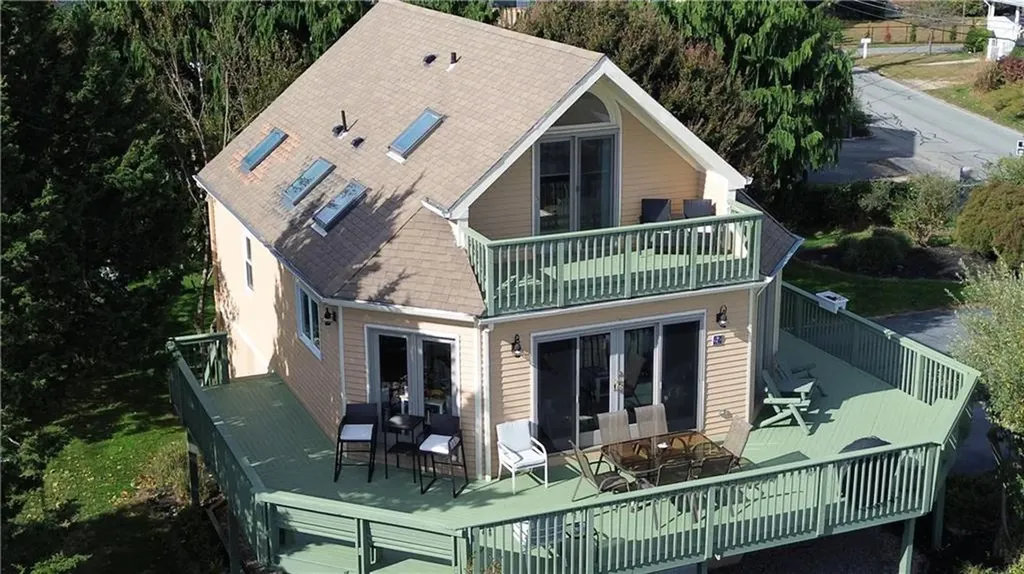 7 Elgin Street Warwick RI 02889