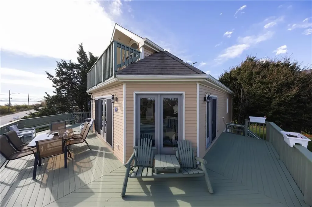 7 Elgin Street Warwick RI 02889