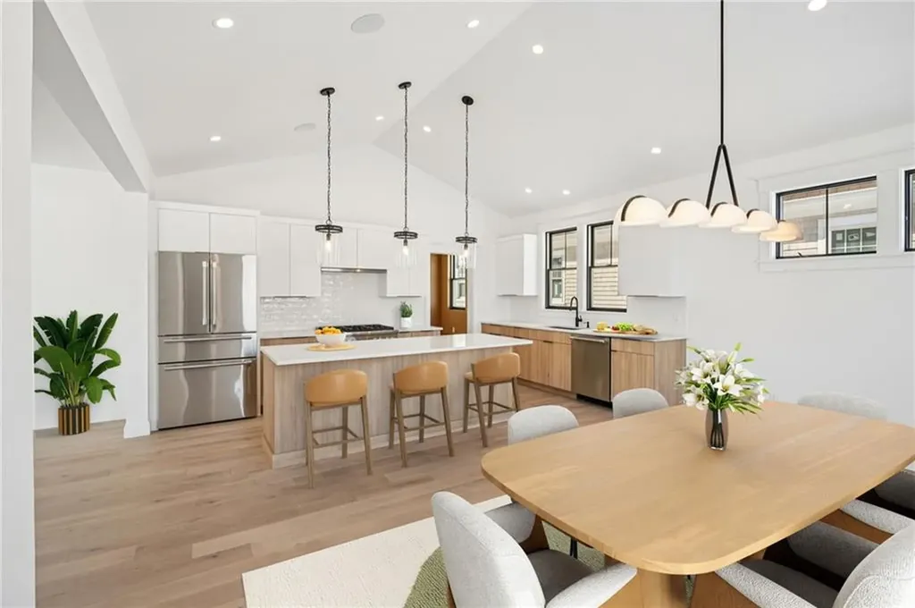 5 Lookout Lane Portsmouth RI 02871