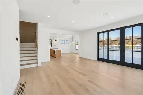 5 Lookout Lane Portsmouth RI 02871