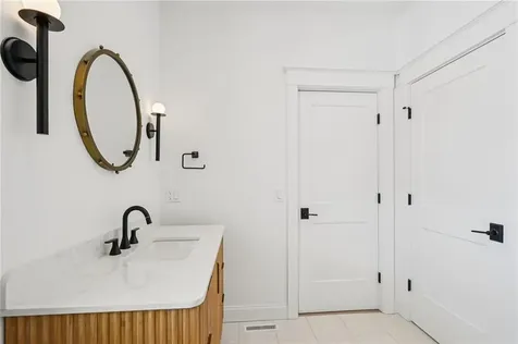 5 Lookout Lane Portsmouth RI 02871