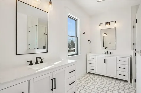 5 Lookout Lane Portsmouth RI 02871