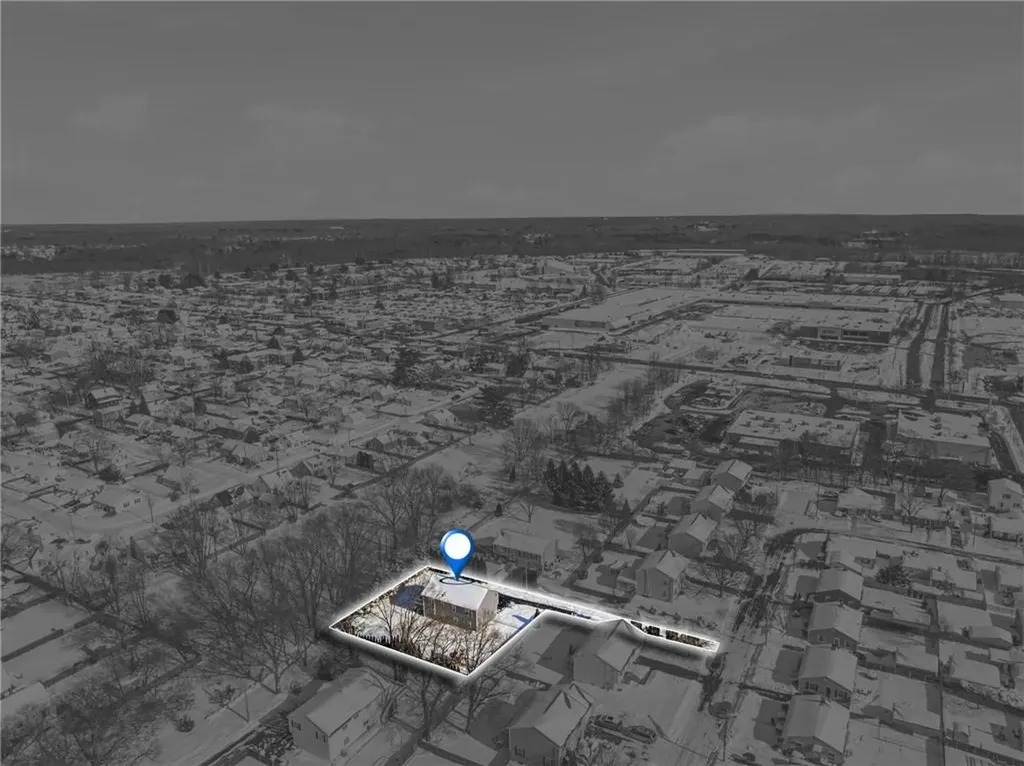 18 Anama Avenue East Providence RI 02916