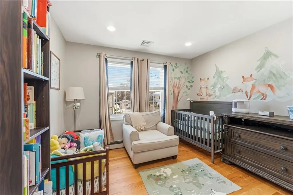 18 Anama Avenue East Providence RI 02916