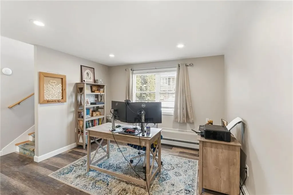 18 Anama Avenue East Providence RI 02916