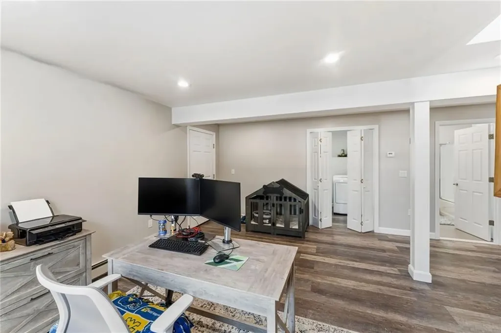 18 Anama Avenue East Providence RI 02916