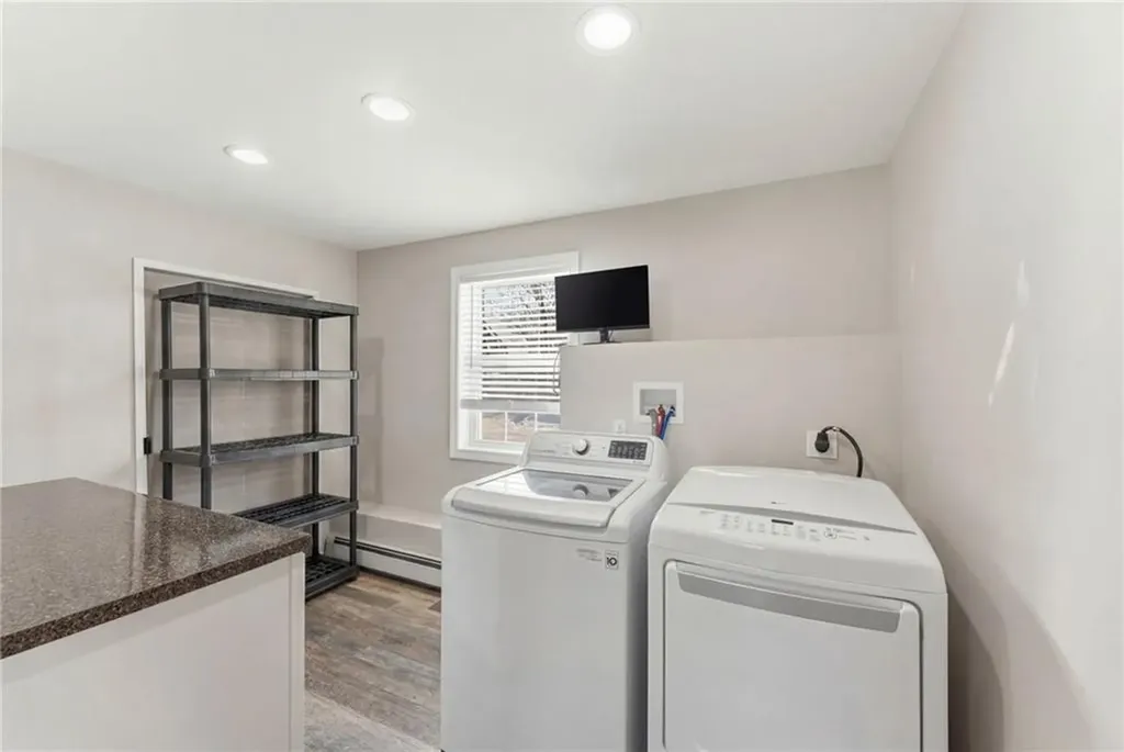 18 Anama Avenue East Providence RI 02916