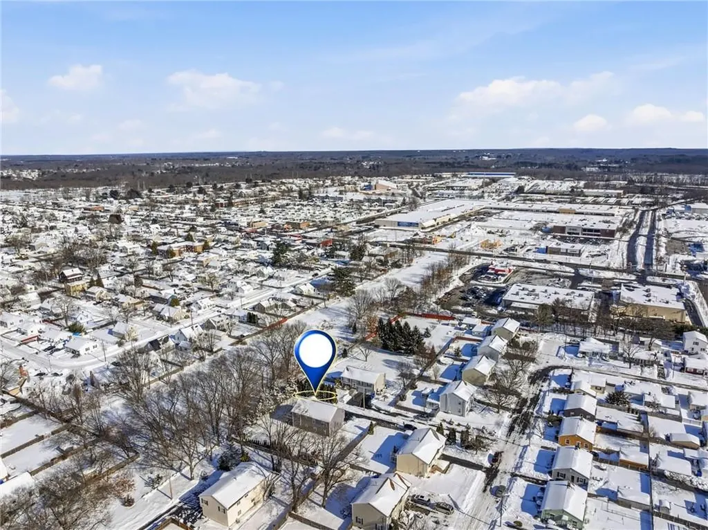 18 Anama Avenue East Providence RI 02916