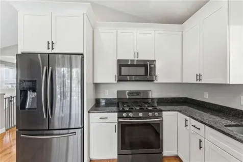 18 Anama Avenue East Providence RI 02916