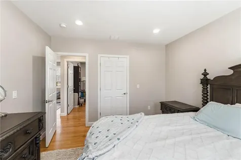 18 Anama Avenue East Providence RI 02916