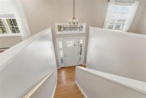 18 Anama Avenue East Providence RI 02916