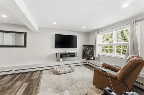 18 Anama Avenue East Providence RI 02916