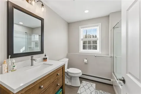 18 Anama Avenue East Providence RI 02916