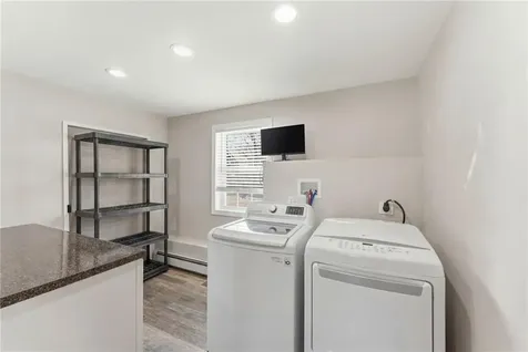 18 Anama Avenue East Providence RI 02916