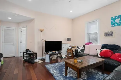 374 Wickenden Street Providence RI 02903
