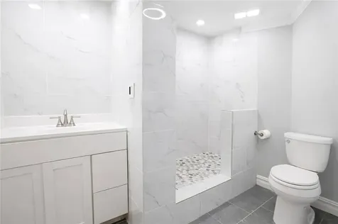 587 Central Avenue Johnston RI 02919